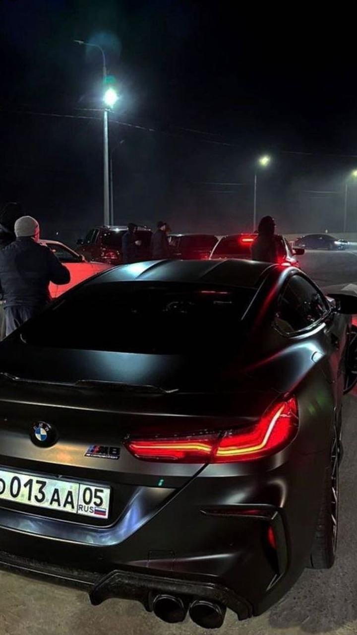 BMW 8